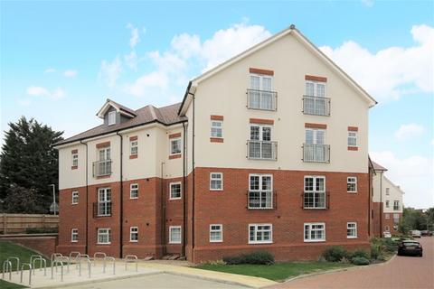 Harpenden AL5 2 bed flat for sale