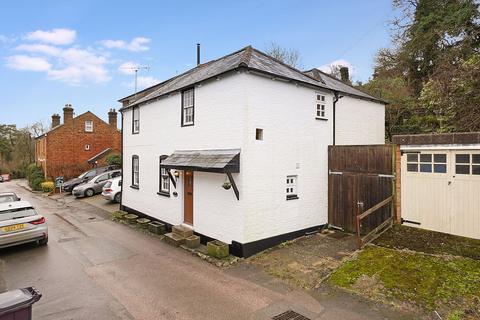 Well Street, Loose, ME15 3 bed detached house for sale