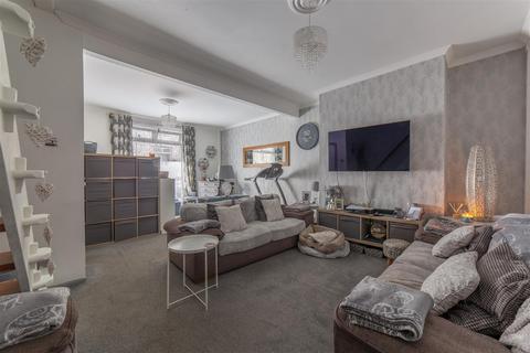 Sherbourne Road, Pontypool NP4 2 bed terraced house for sale