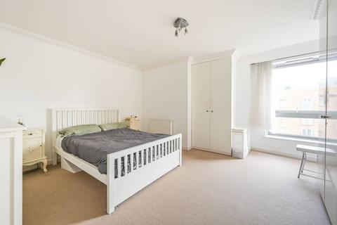 School House Lane, Shadwell, London, E1W 2 bed flat for sale