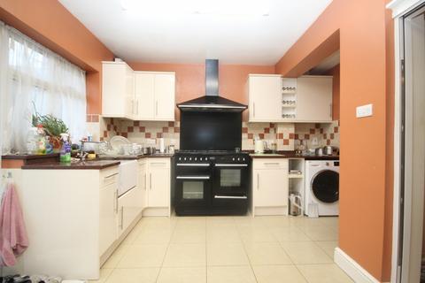 Central Road, Wembley, Middlesex HA0 3 bed semi