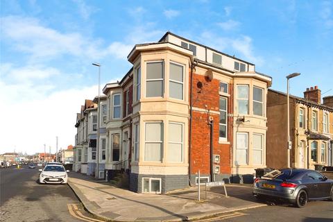 Dickson Road, Blackpool, Lancashire, FY1 2 bed apartment for sale