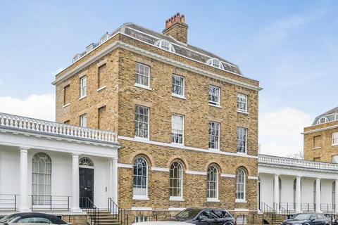 The Paragon, Blackheath, London, SE3 1 bed flat for sale