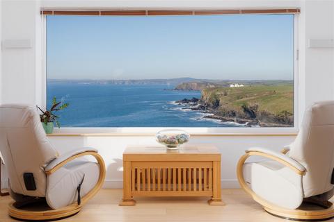 Polurrian Cliff | Lizard Peninsula 4 bed detached house for sale