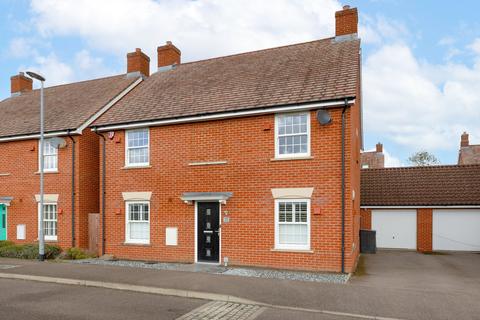 Speedwell Way, Stotfold, Hitchin, SG5 4 bed detached house for sale