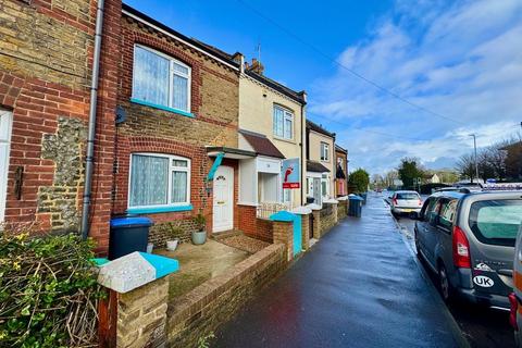 Star Lane, Margate CT9 2 bed terraced house for sale