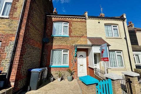 Star Lane, Margate CT9 2 bed terraced house for sale