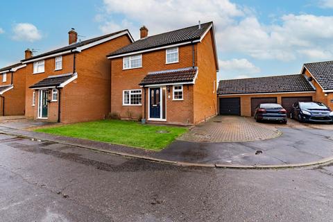 Ropes Walk, Blofield 3 bed detached house for sale