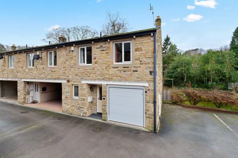 Townley Mews, Carleton, Skipton... 3 bed parking for sale