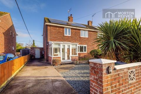 Evans Lombe Close, Great Yarmouth... 3 bed semi