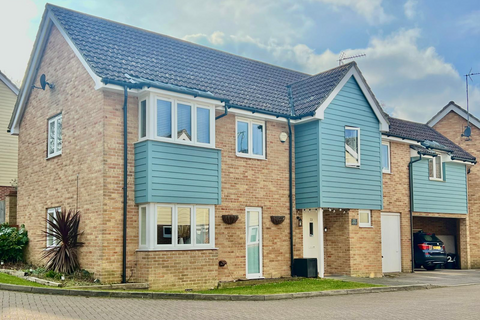 Bluebell Gardens, Hythe 4 bed link detached house for sale