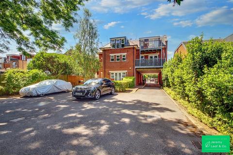 Lankaster Gardens, London, N2 2 bed apartment for sale