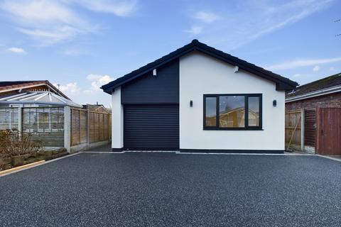 Rogerley Close,  Lytham St. Annes, FY8 3 bed bungalow for sale