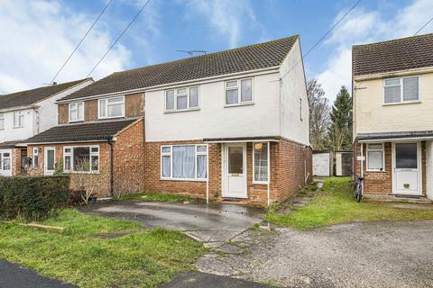 Laburnum Crescent, Kidlington, OX5 3 bed semi