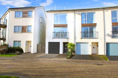 Navigators Court, Portishead BS20 4 bed end of terrace house for sale