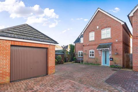 Daniels Close, Gosport PO12 4 bed detached house for sale