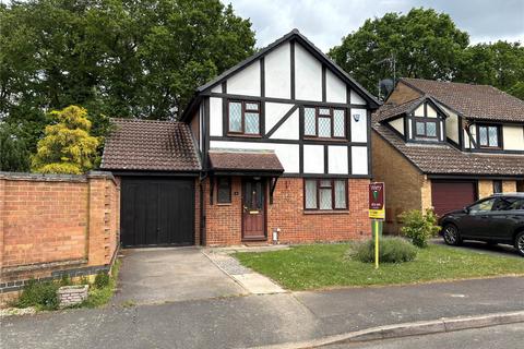 Drayhorse Drive, Bagshot, Surrey, GU19 4 bed detached house for sale