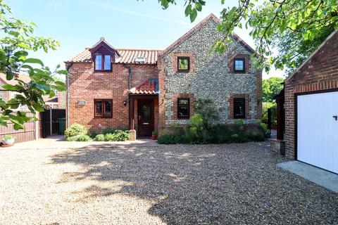 Edgefield 3 bed detached house for sale