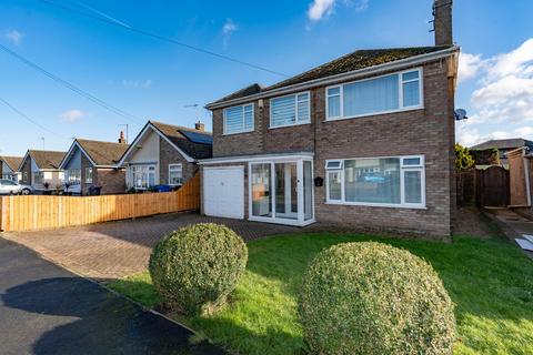 Glen Drive, Boston, PE21 5 bed detached house for sale