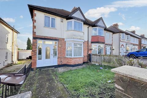 Gainsborough Road, Great Barr... 3 bed semi