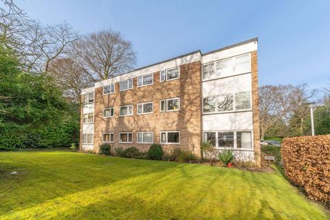 Bramley Hill, South Croydon, CR2 3 bed flat for sale