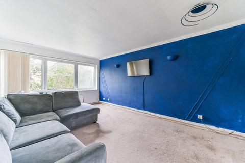 Bramley Hill, South Croydon, CR2 3 bed flat for sale