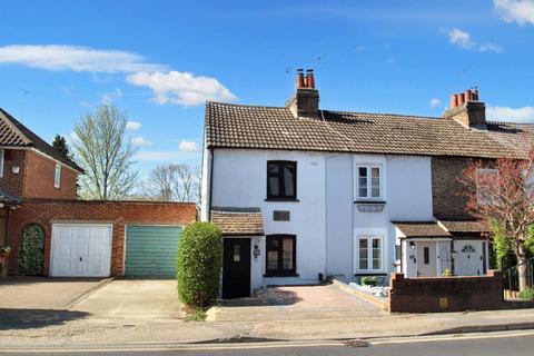 Harefield Road, Uxbridge, UB8 3 bed end of terrace house for sale