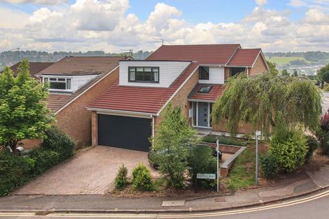 Bridle Way, Berkhamsted HP4 5 bed detached house for sale