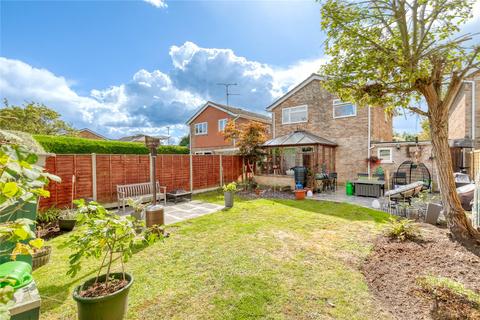 Pinecroft Road, Wokingham, Berkshire... 3 bed detached house for sale