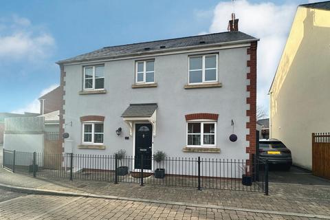 St. Johns Close, Tiverton EX16 3 bed detached house for sale