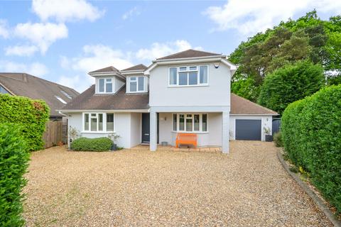 Broomleaf Road, Farnham, Surrey, GU9 5 bed detached house for sale