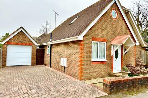 Hazeldean Drive, Rowland's Castle PO9 3 bed detached house for sale