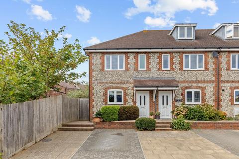 Beechlands Close, East Preston, BN16 2 bed end of terrace house for sale