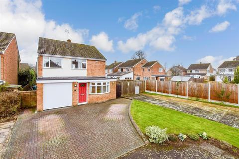 Haste Hill Close, Boughton... 4 bed detached house for sale