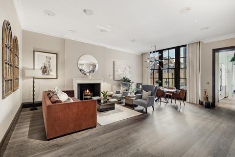 Charles Street, London W1J 2 bed flat for sale