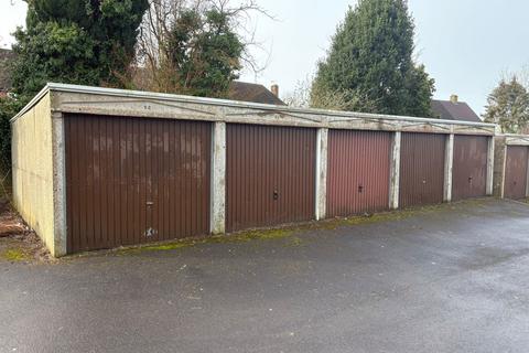 May Tree Road, Andover, SP10 3DZ Garage for sale