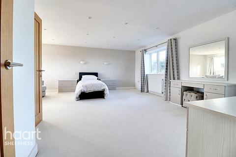 Stanley Avenue, Minster on Sea 5 bed detached house for sale