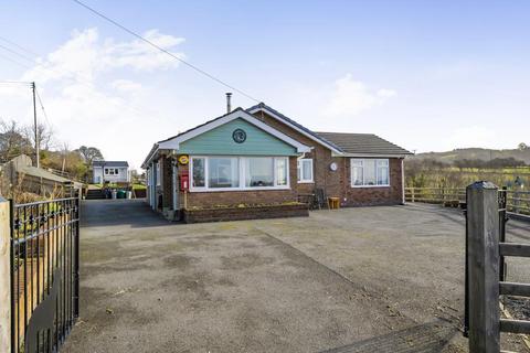 Llandrindod Wells,  Powys,  LD1 3 bed detached bungalow for sale