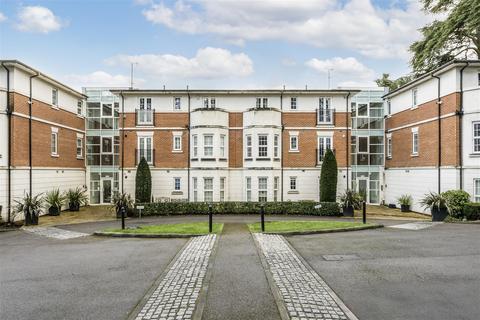 Brookshill, Harrow Weald HA3 2 bed flat for sale