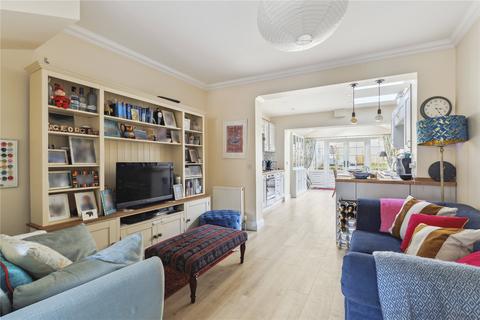 High Street, Rickmansworth... 3 bed semi