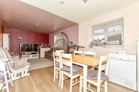 Ramsgate Road, Margate, Kent 4 bed end of terrace house for sale