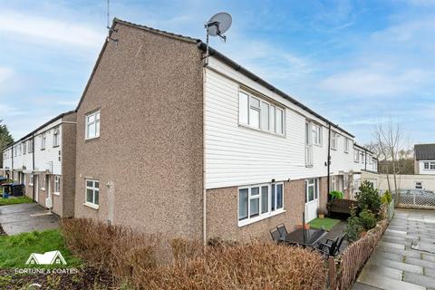 Tithelands, Harlow 2 bed maisonette for sale