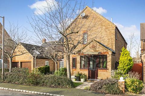 Linceslade Grove, Milton Keynes 4 bed detached house for sale