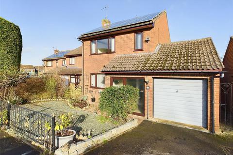 Chervil Close, Robinswood, Gloucester 3 bed detached house for sale