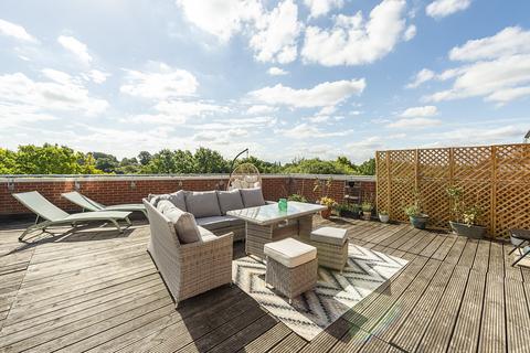 Charrington Place, Hertfordshire AL1 2 bed apartment for sale