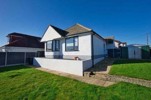Poole BH12 4 bed chalet for sale