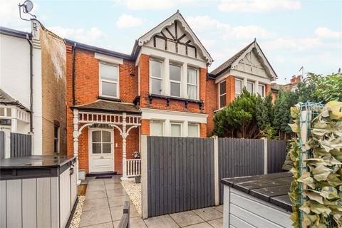 Brownlow Road, London, N11 2 bed apartment for sale