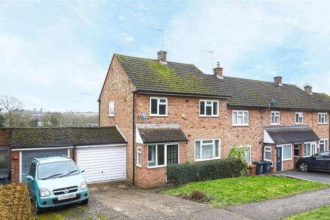 Presdales Drive, Ware, SG12 3 bed detached house for sale
