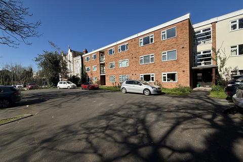 Upper Holly Walk, Leamington Spa 2 bed apartment for sale