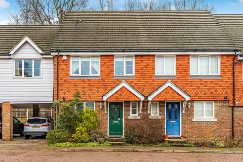 Albion Way, Edenbridge, Kent 3 bed end of terrace house for sale